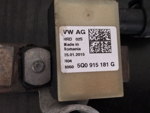 bontott VW GOLF VII Akkumulátor Vezérlő Panel
