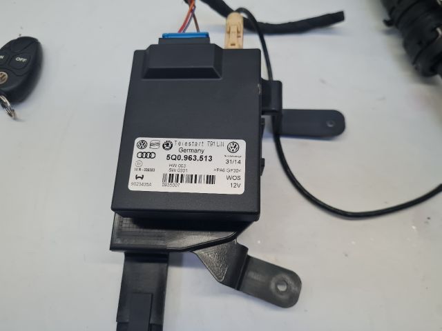 bontott VW GOLF VII Állófűtés (Részeivel)