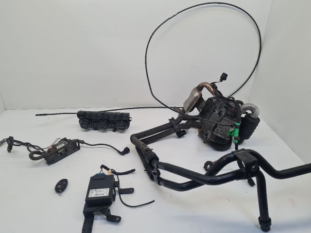 bontott VW GOLF VII Állófűtés (Részeivel)