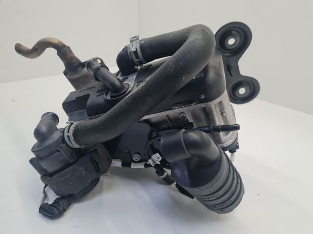 bontott VW GOLF VII Állófűtés (Részeivel)