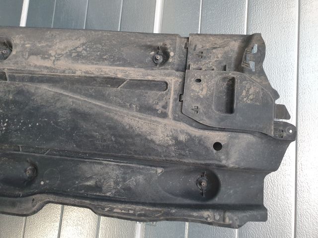 bontott VW GOLF VII Alsó Motorburkolat