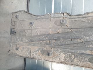 bontott VW GOLF VII Alsó Motorburkolat