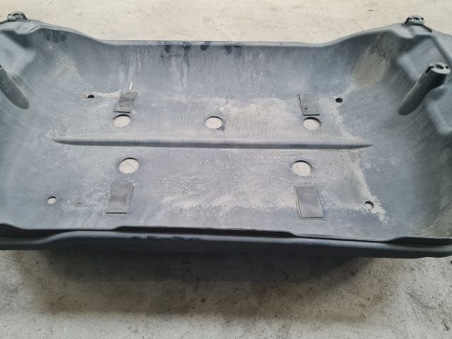 bontott VW GOLF VII Alsó Motorburkolat