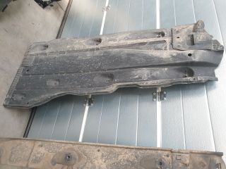 bontott VW GOLF VII Alsó Motorburkolat