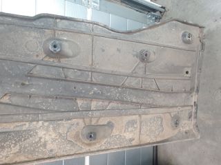 bontott VW GOLF VII Alsó Motorburkolat