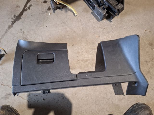 bontott VW GOLF VII Alsó Műszerfal Burkolat