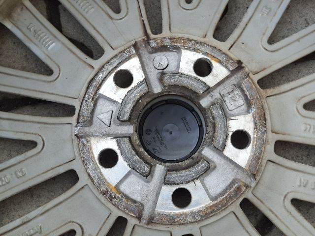 bontott VW GOLF VII Alufelni (1 db)