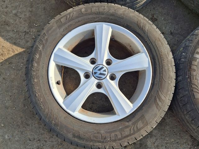 bontott VW GOLF VII Alufelni Gumival (1 db)
