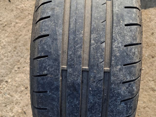 bontott VW GOLF VII Alufelni Gumival (1 db)