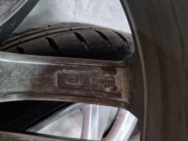 bontott VW GOLF VII Alufelni Szett Gumival