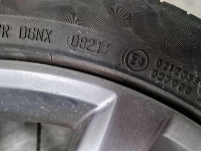 bontott VW GOLF VII Alufelni Szett Gumival