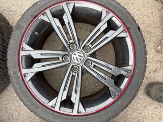 bontott VW GOLF VII Alufelni Szett Gumival