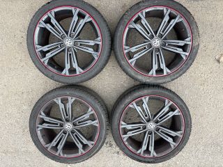 bontott VW GOLF VII Alufelni Szett Gumival