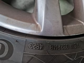 bontott VW GOLF VII Alufelni Szett Gumival