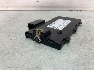 bontott VW GOLF VII Antenna Erősítő