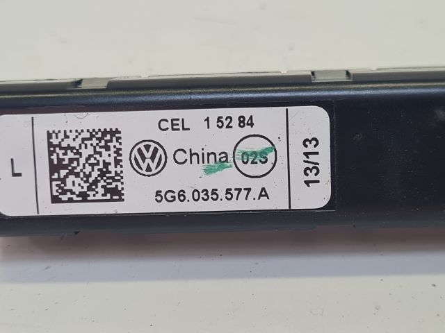 bontott VW GOLF VII Antenna Erősítő