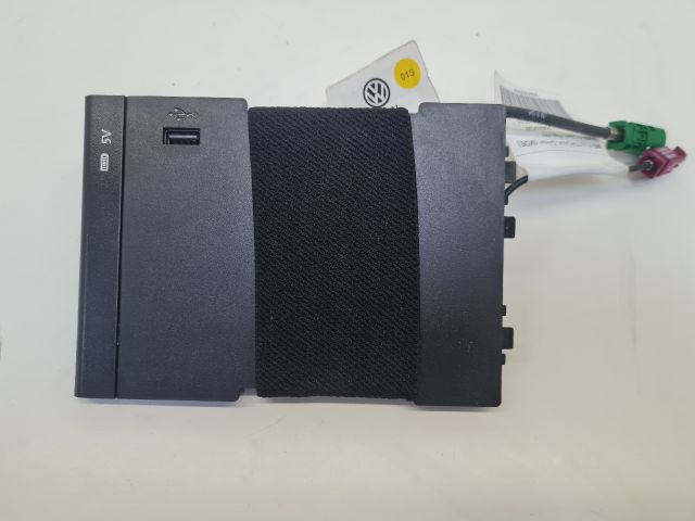 bontott VW GOLF VII Antenna Erősítő