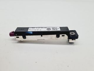bontott VW GOLF VII Antenna Erősítő