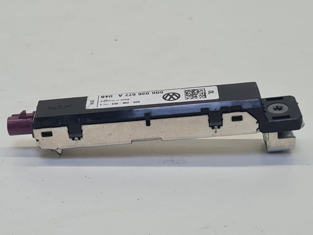 bontott VW GOLF VII Antenna Erősítő