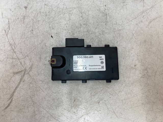 bontott VW GOLF VII Antenna Erősítő