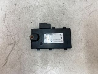 bontott VW GOLF VII Antenna Erősítő