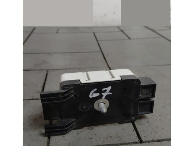 bontott VW GOLF VII Antenna Erősítő