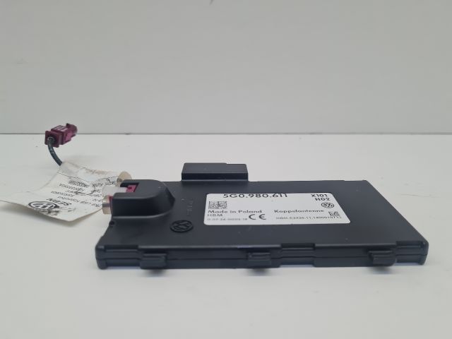 bontott VW GOLF VII Antenna Erősítő