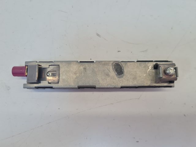 bontott VW GOLF VII Antenna Erősítő