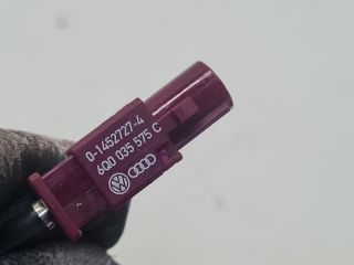 bontott VW GOLF VII Antenna Erősítő