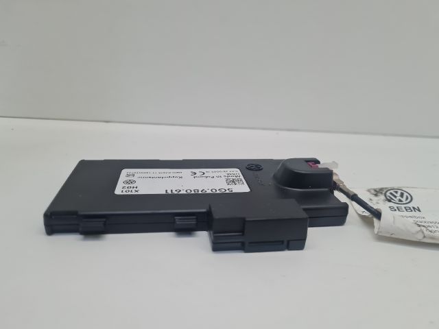 bontott VW GOLF VII Antenna Erősítő