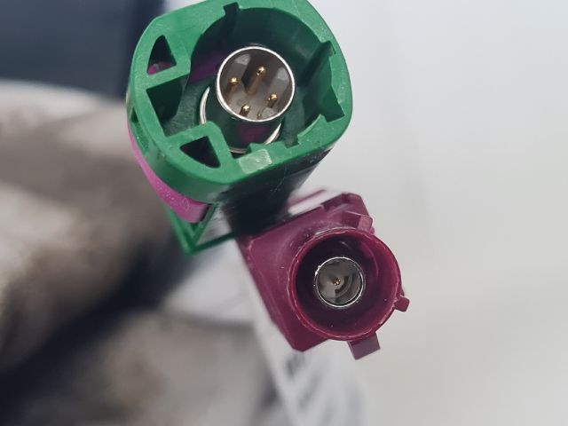 bontott VW GOLF VII Antenna Erősítő