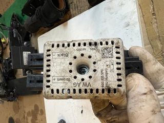 bontott VW GOLF VII Antenna Erősítő