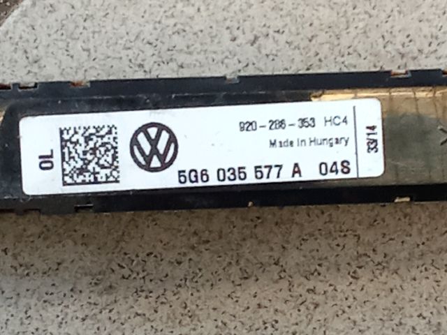 bontott VW GOLF VII Antenna Erősítő