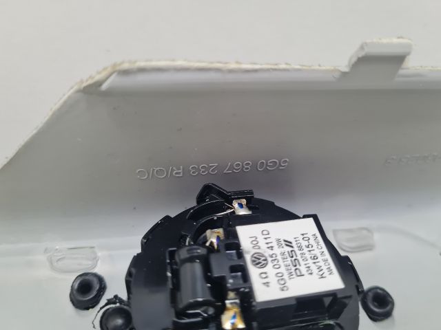 bontott VW GOLF VII Bal A Oszlop Hangszóró Burkolat