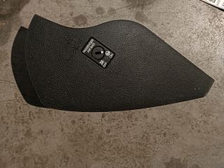 bontott VW GOLF VII Bal Alsó Műszerfal Burkolat