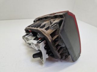 bontott VW GOLF VII Bal Belső Hátsó Lámpa