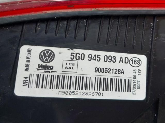 bontott VW GOLF VII Bal Belső Hátsó Lámpa
