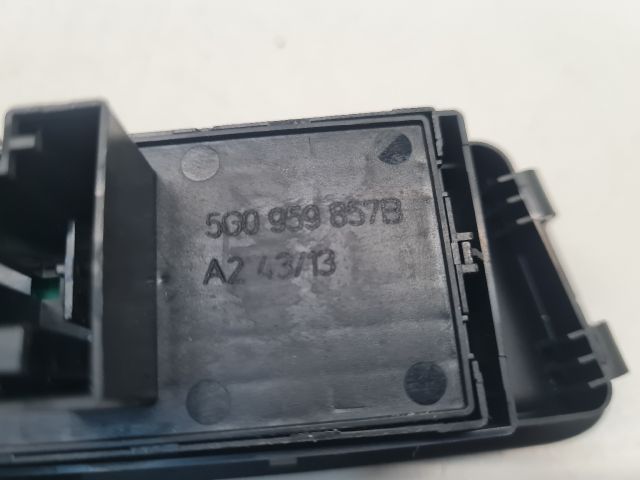 bontott VW GOLF VII Bal első Ablakemelő Kapcsoló