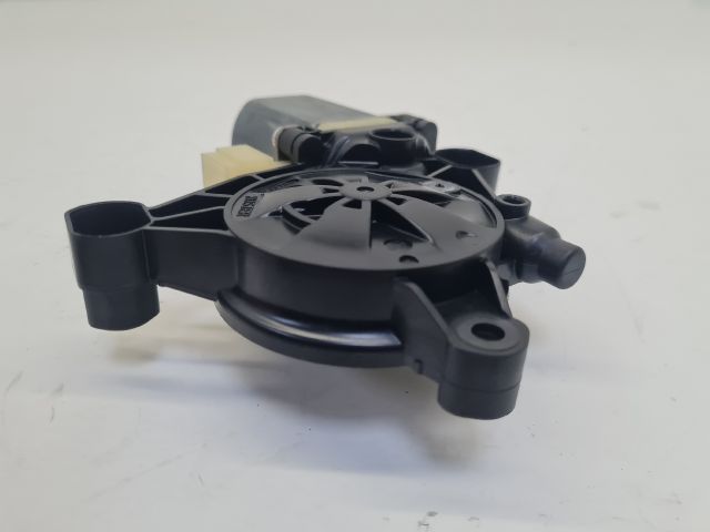 bontott VW GOLF VII Bal első Ablakemelő Motor