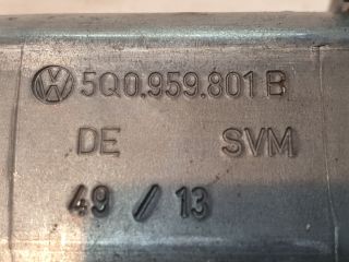 bontott VW GOLF VII Bal első Ablakemelő Motor