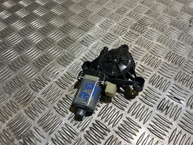 bontott VW GOLF VII Bal első Ablakemelő Motor