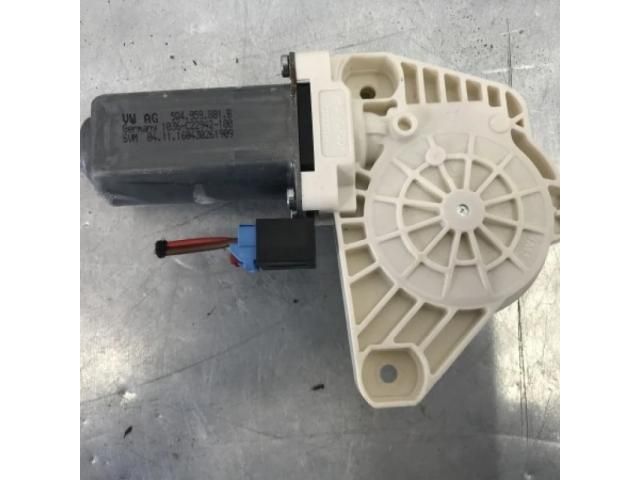 bontott VW GOLF VII Bal első Ablakemelő Motor