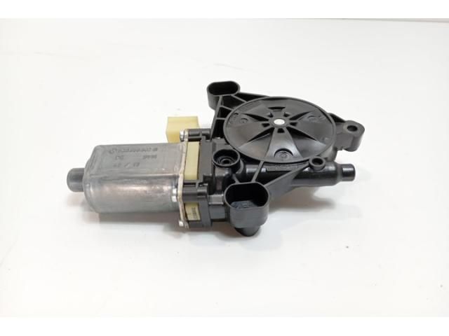 bontott VW GOLF VII Bal első Ablakemelő Motor