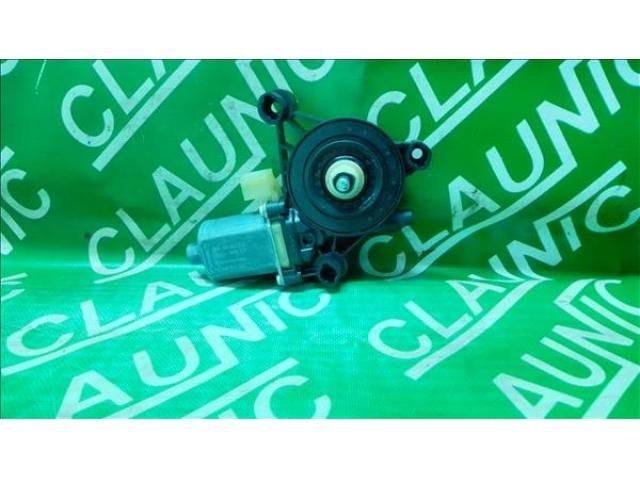 bontott VW GOLF VII Bal első Ablakemelő Motor