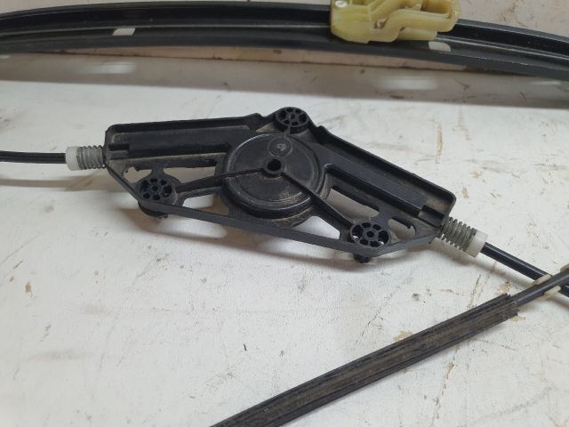 bontott VW GOLF VII Bal első Ablakemelő Szerkezet (Elektromos)