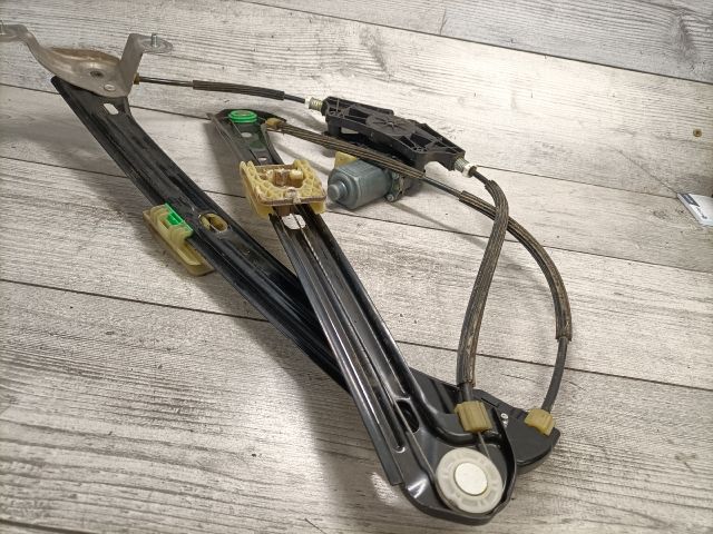 bontott VW GOLF VII Bal első Ablakemelő Szerkezet (Elektromos)