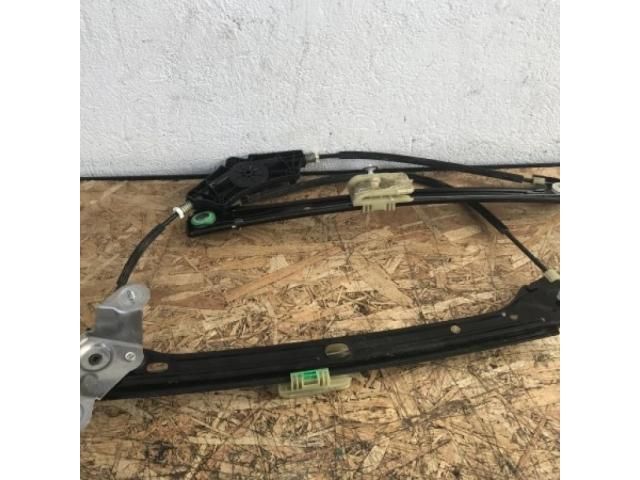 bontott VW GOLF VII Bal első Ablakemelő Szerkezet (Elektromos)