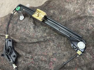 bontott VW GOLF VII Bal első Ablakemelő Szerkezet (Elektromos)