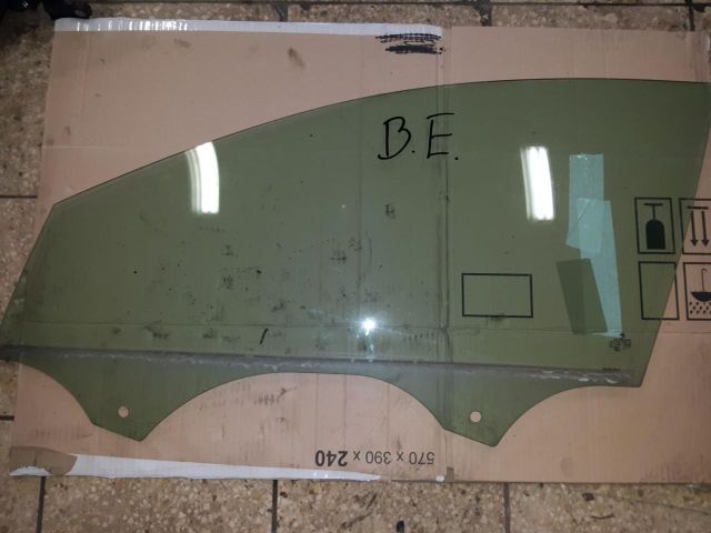 bontott VW GOLF VII Bal első Ablakvezető Gumi