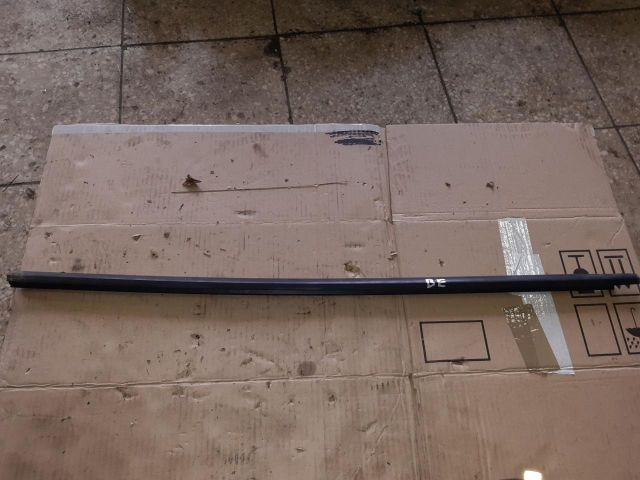 bontott VW GOLF VII Bal első Ablakvezető Gumi